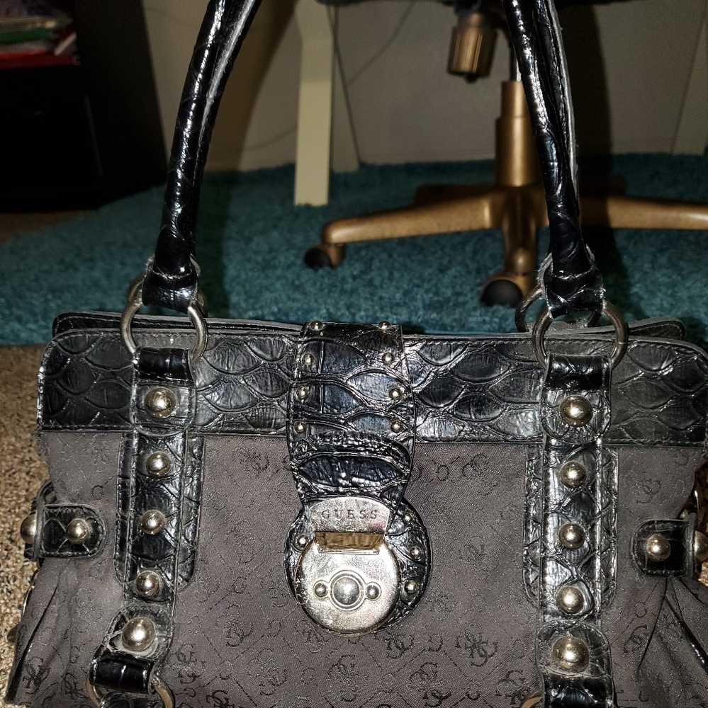 Guess purse